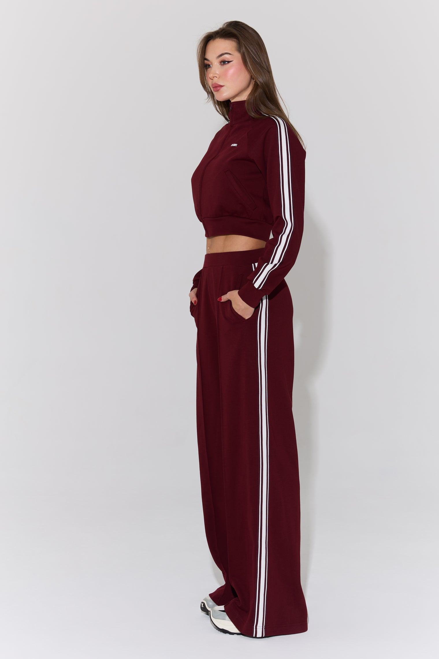 Moscow Suit Jacket - Burgundy